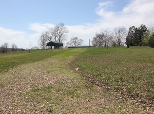 1837 Greenbrier Rd, Waverly, TN 37185