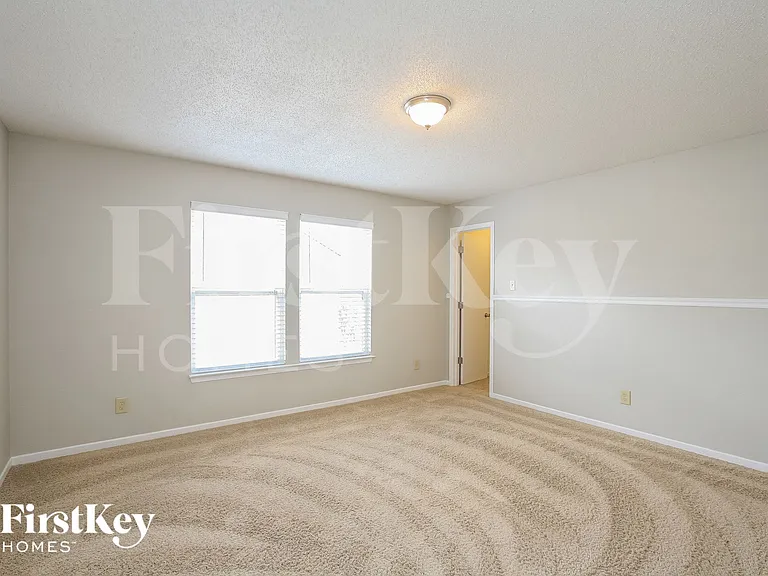 10077 Pine Grove Way — Photo 11