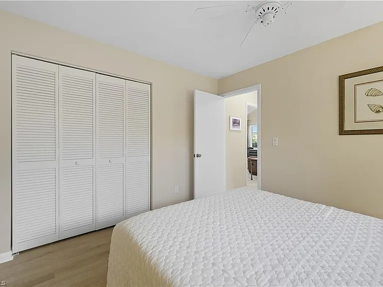 2261 Kings Lake Blvd — Photo 25