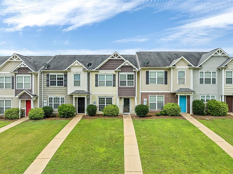1st image of 2107 Cobblestone Dr