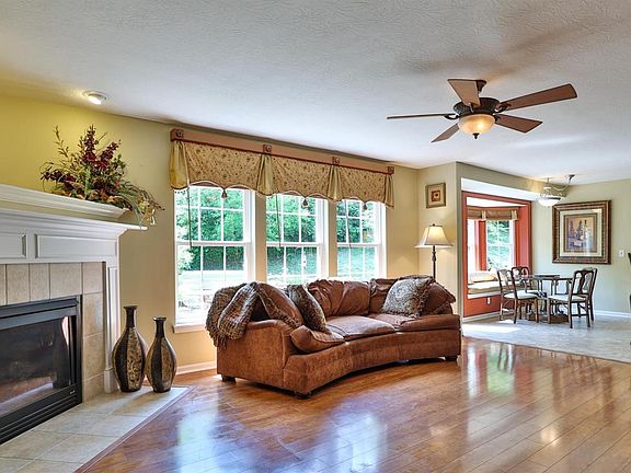 4th image of 10511 Asheville Pine Ct