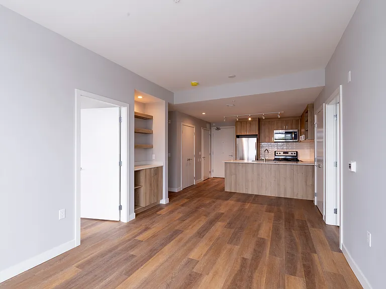 188 E 49th Ave — Photo 39