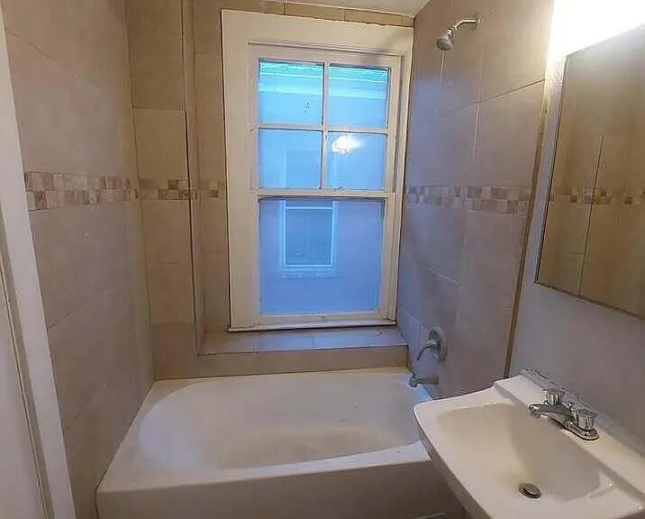 515 W Missouri Ave #7 — Photo 6