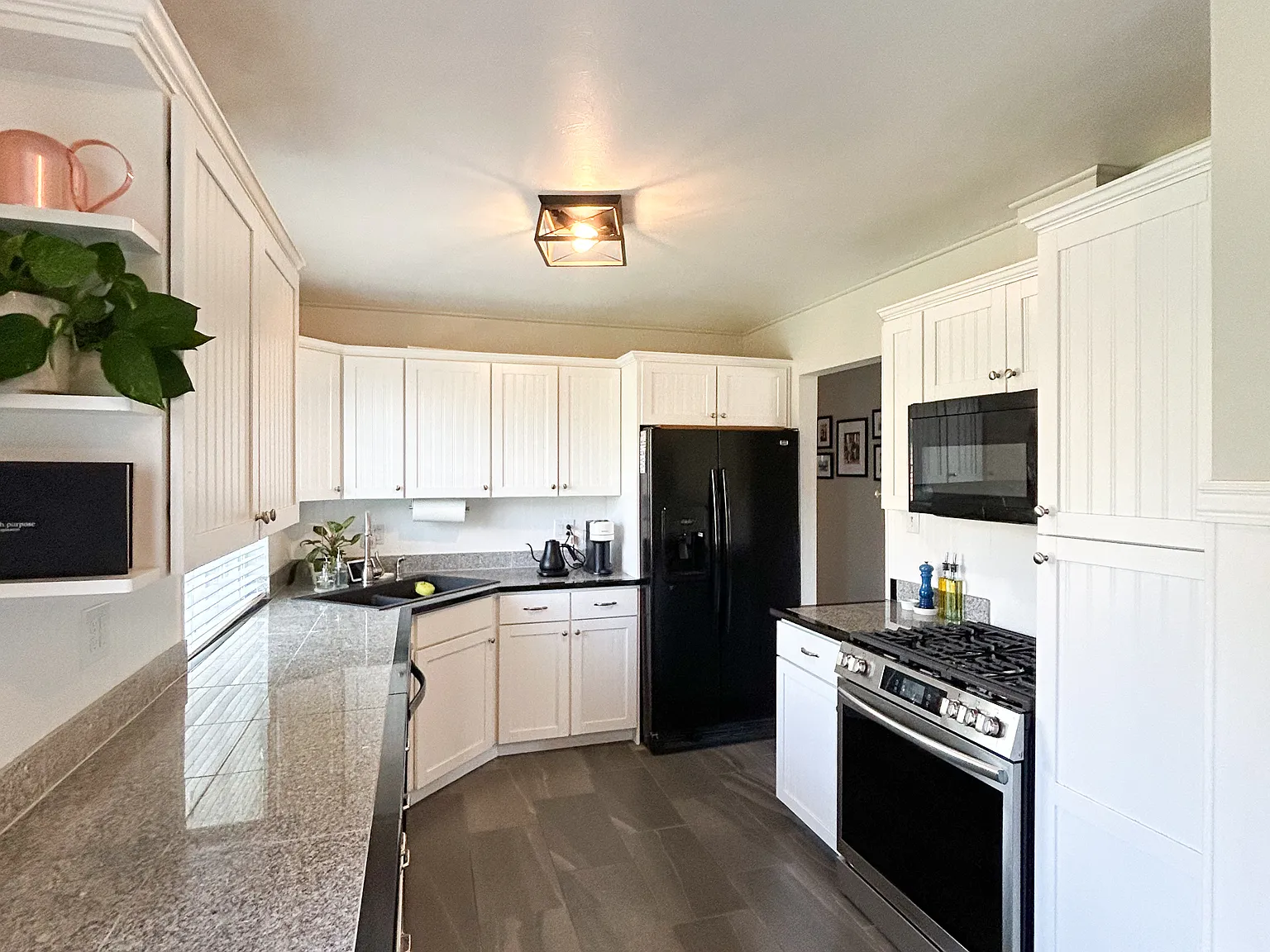 6147 Moore St — Photo 4