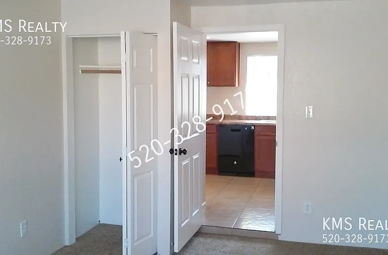 2541 W Vereda De Las Nubes — Photo 2