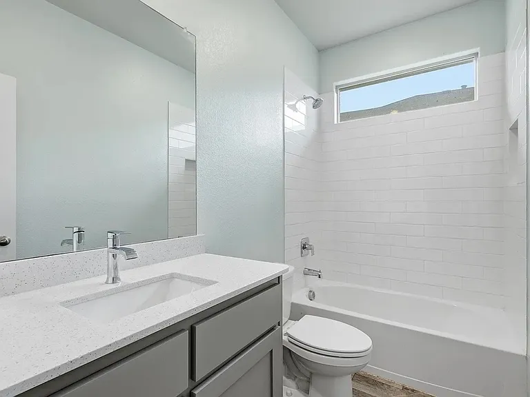704 Wilmott Ter — Photo 16