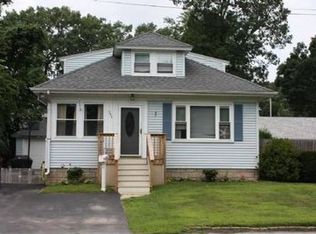 395 Elm St, Warwick, RI 02888