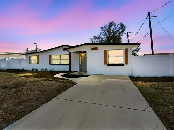 7910 W Powhatan Ave, Tampa, FL 33615