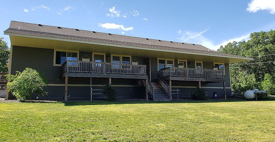 2nd image of 2502 Gableview Cir