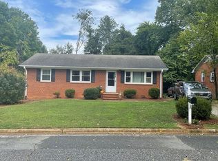 1418 Corregidor St, Greensboro, NC 27406