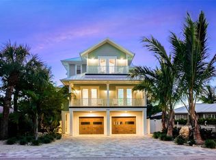 221 Grant Dr, Sarasota, FL 34236