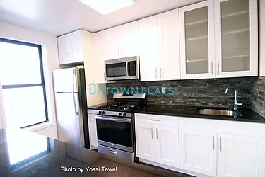 Rented by Uptown Flats LLC