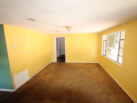 5th image of 2818 W Strong St