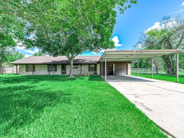 1626 County Road 965, Alvin, TX 77511