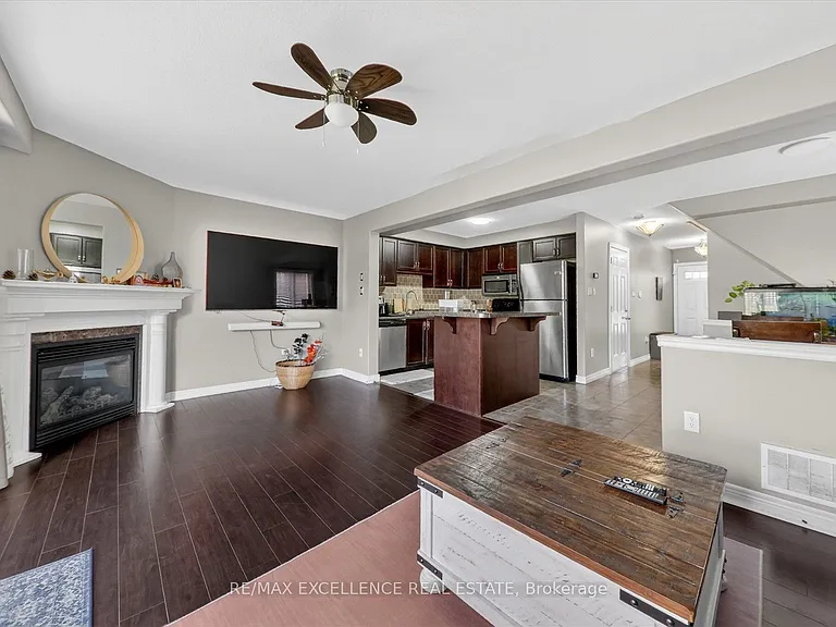 31 Donald Bell Dr — Photo 17