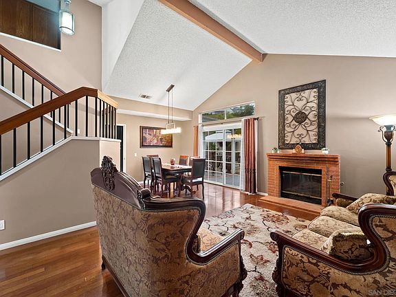 2nd image of 1660 Manzana Way