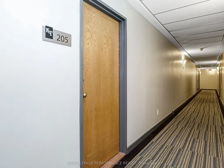 199 Kent St #205 — Photo 3