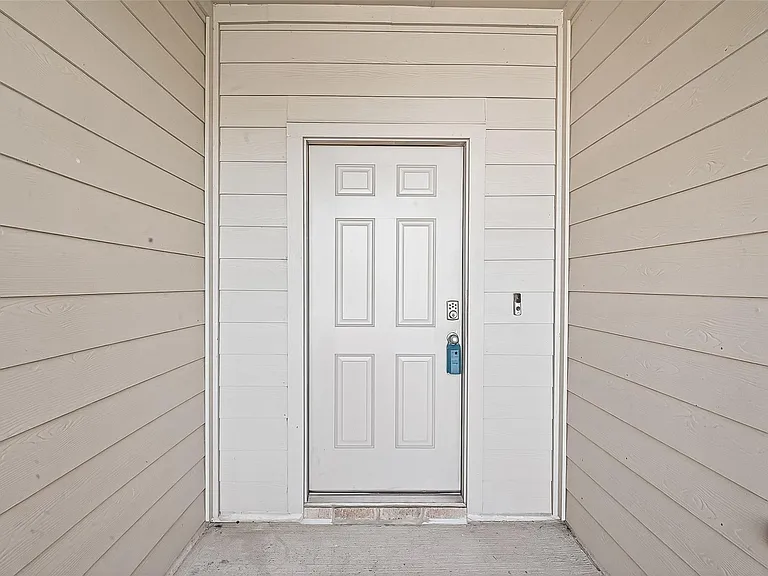 21500 Rustic Elm Dr — Photo 5