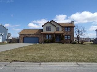 4741 Hermitage Rd, Niagara Falls, NY 14305