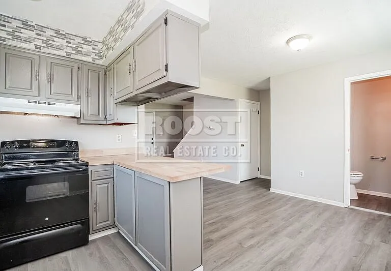 5623 Chatford Dr — Photo 5