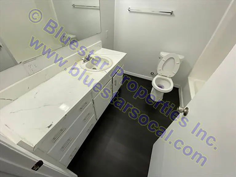 7653 Victor Ave — Photo 17