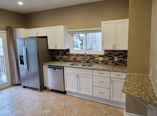 974 Aurora Ave #1, Saint Paul, MN 55104