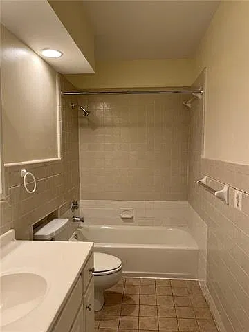 1 bed, 1.0 bath, 700 sqft, $1,150 — Photo 4