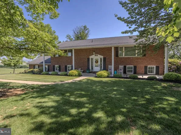 15 Smithdale Rd, Shippensburg, PA 17257