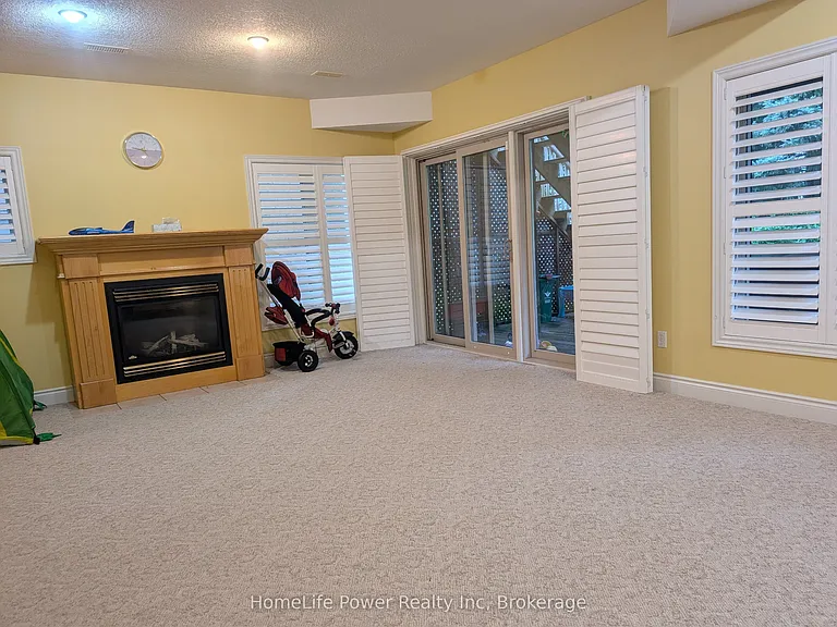 228 The Lions Gate — Photo 25