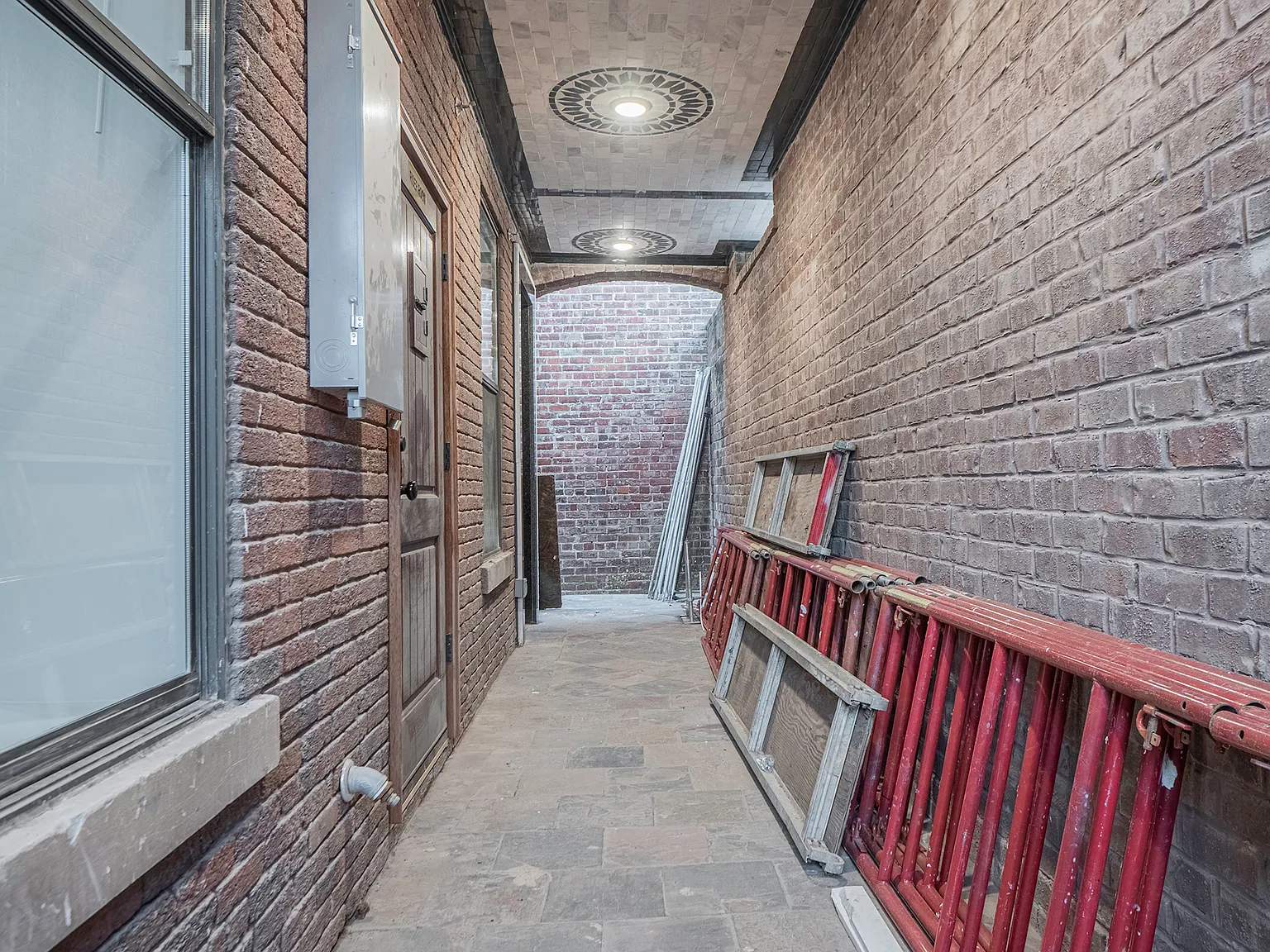 1 bed, 800 sqft, $1,250 — Photo 3