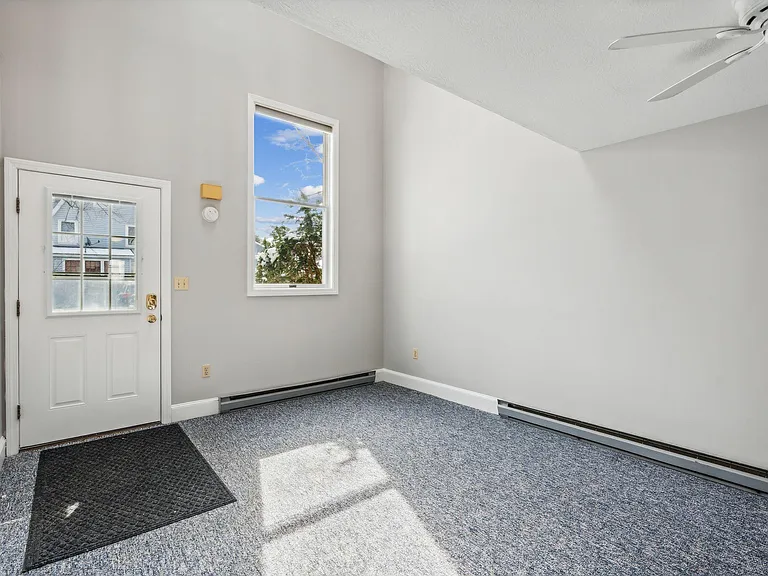 210 Beach St #18 — Photo 4
