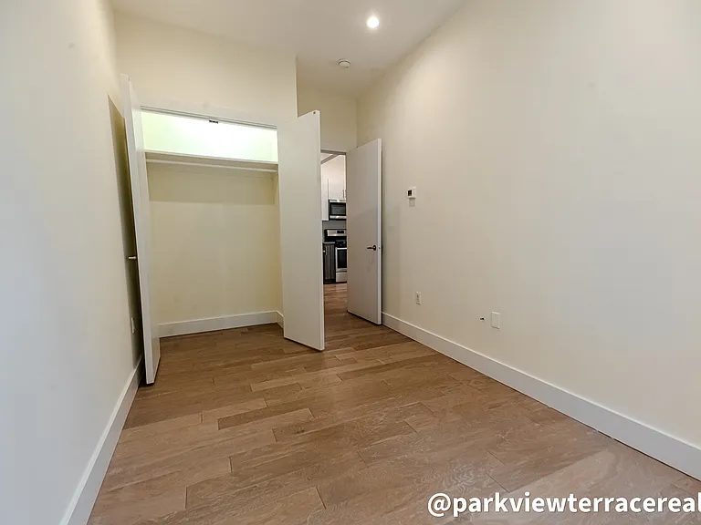 1257 Rogers Ave #4A — Photo 8