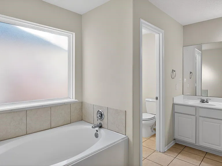 4938 Yearling Ridge Ct — Photo 15