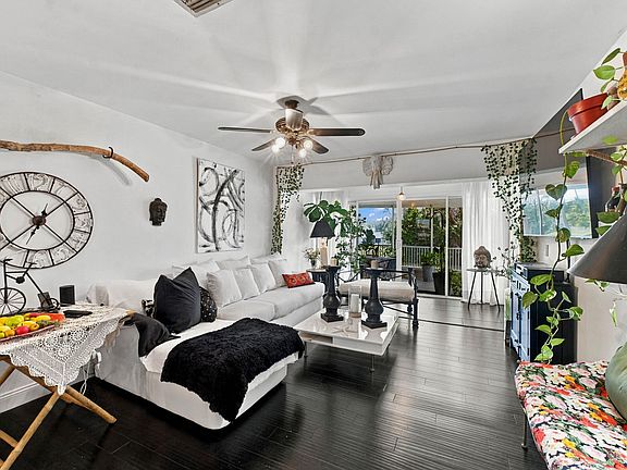 3rd image of 1130 Mahogany Way