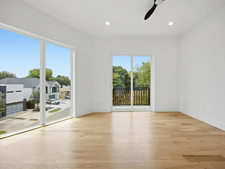 4605 Belmont Ave #A2 — Photo 25