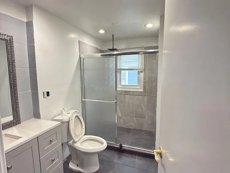 205 Alpine St #7185930579 — Photo 3