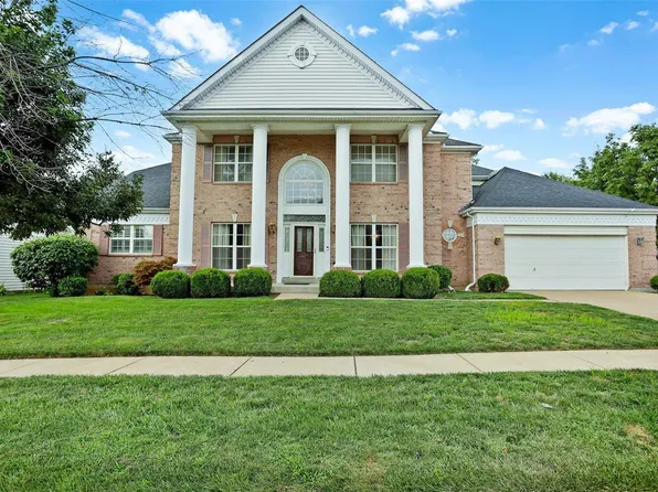 15494 Jost Estates Dr, Florissant, MO 63034