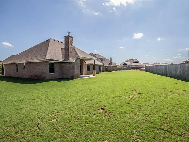 2609 Foxglove Ln — Photo 18