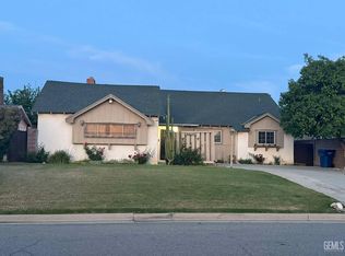 2907 Saratoga St, Bakersfield, CA 93306