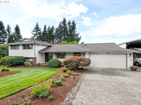 13945 SE 215th Ct, Damascus, OR 97089