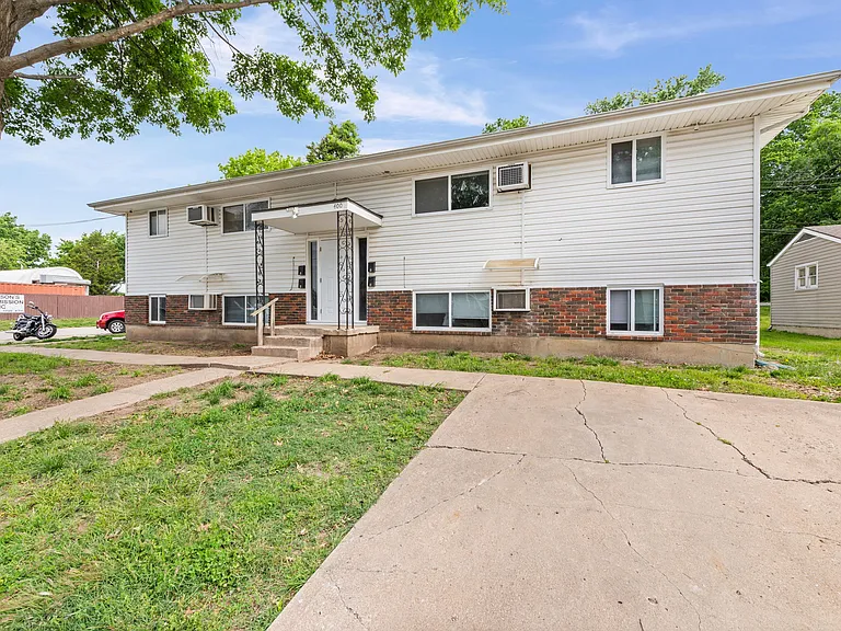400 Dewey St #A — Photo 16