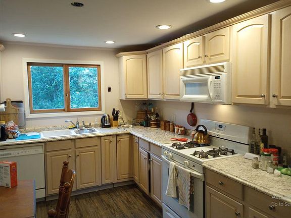 Fully updated kitchen. Not pictured is the second Oven. Great for holidays and entertaining. Open concept.