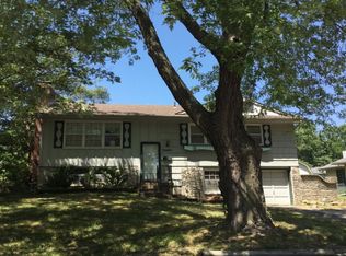 13624 Cambridge Ave, Grandview, MO 64030