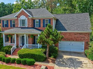 10823 Persimmon Creek Dr, Mint Hill, NC 28227