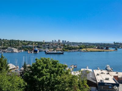 2500 Dexter Avenue N #B, Seattle, WA, 98109