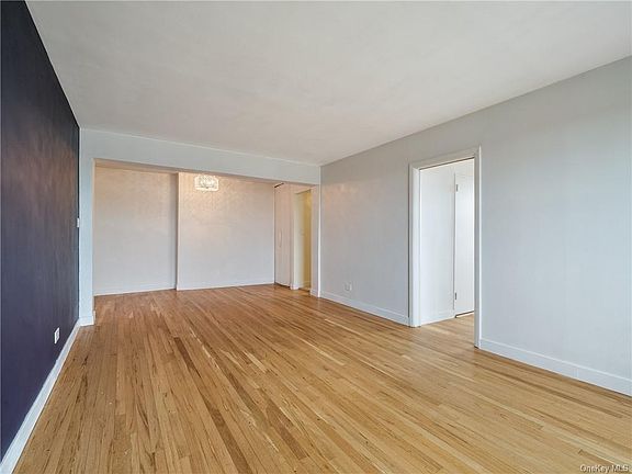 3rd image of 3065 Sedgwick Ave APT 7D