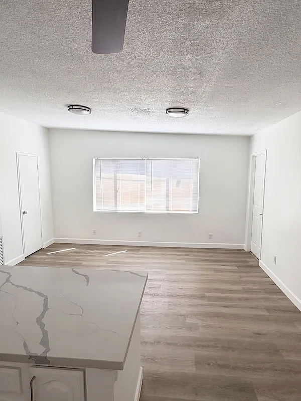 3 bed, 1.0 bath, 900 sqft, $2,895 — Photo 1