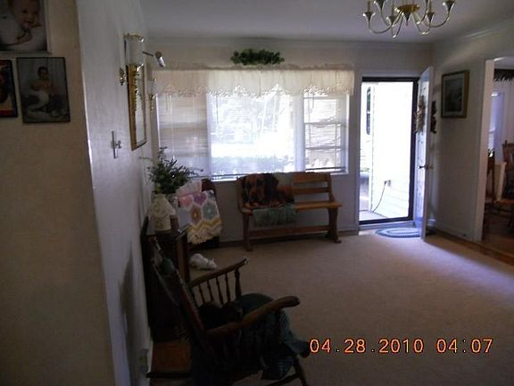 3rd image of 405 Evelyn Dr