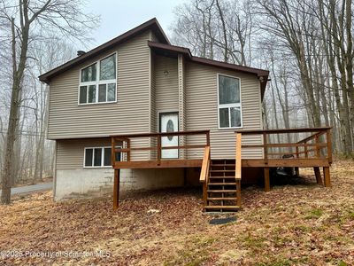 1001 Chestnut Dr, Newfoundland, PA, 18445