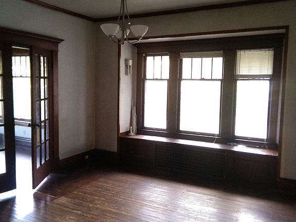 3rd image of 2399 W 23rd St